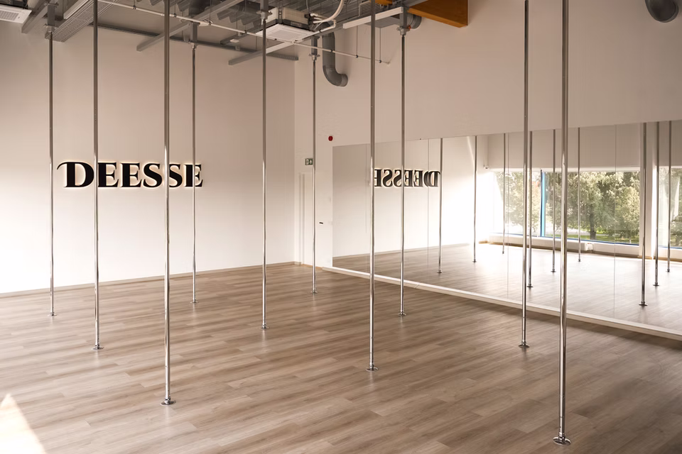DEESSE Studio 1