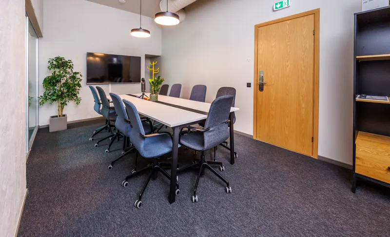 Meeting room for 9