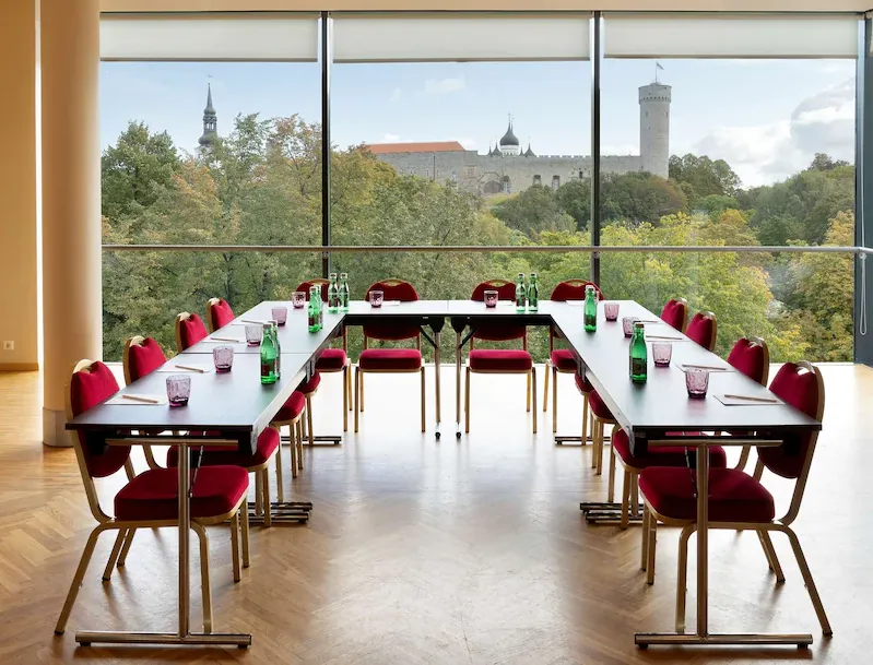 Park Inn by Radisson Meriton Conference & Spa Hotel Tallinn - 2