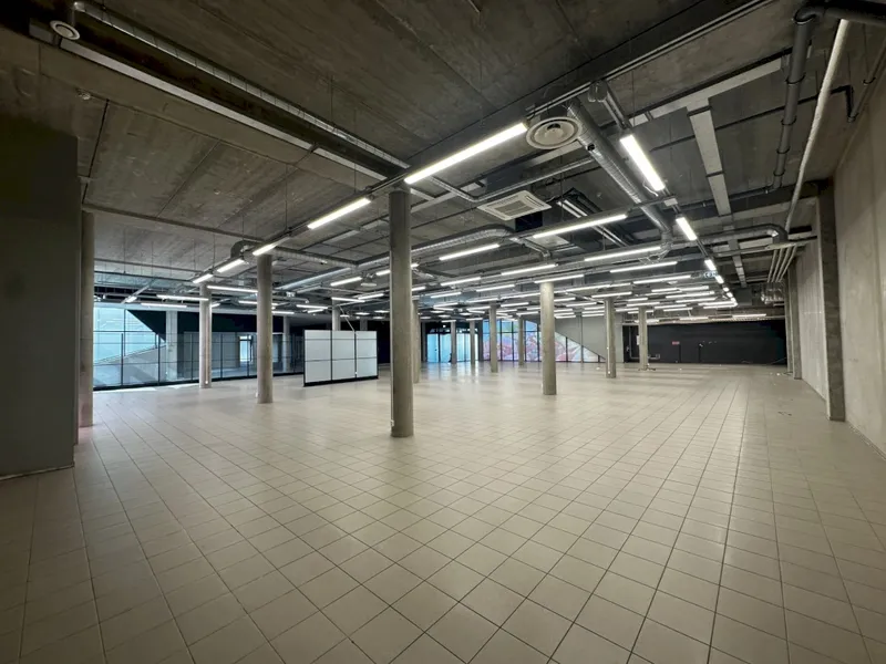 WOW Experience Center and retail spaces - 3